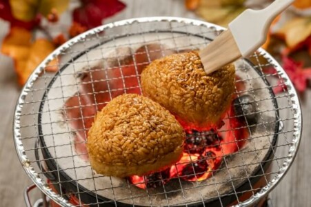 焼きおにぎり の作り方のキホン アレンジレシピ12選 qや自宅でも美味 Campifyマガジン