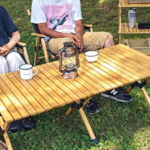 おしゃれキャンパー必見！おすすめの木製キャンプテーブル12選