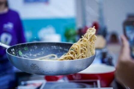 キャンプ　パスタ　実は簡単にできる
